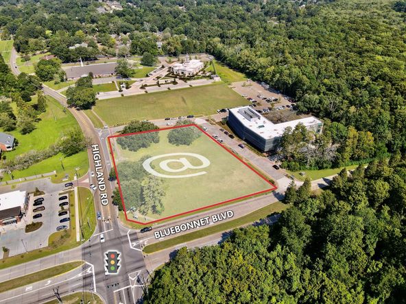 Building 2 @Highland - Office, Restaurant, Retail Space Available: 2 Smart Way, Baton Rouge, LA 70810